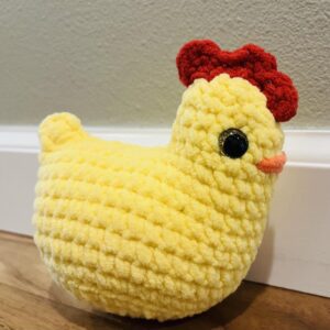 Small Crochet Chicken