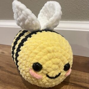 Cheeky Crochet Bee